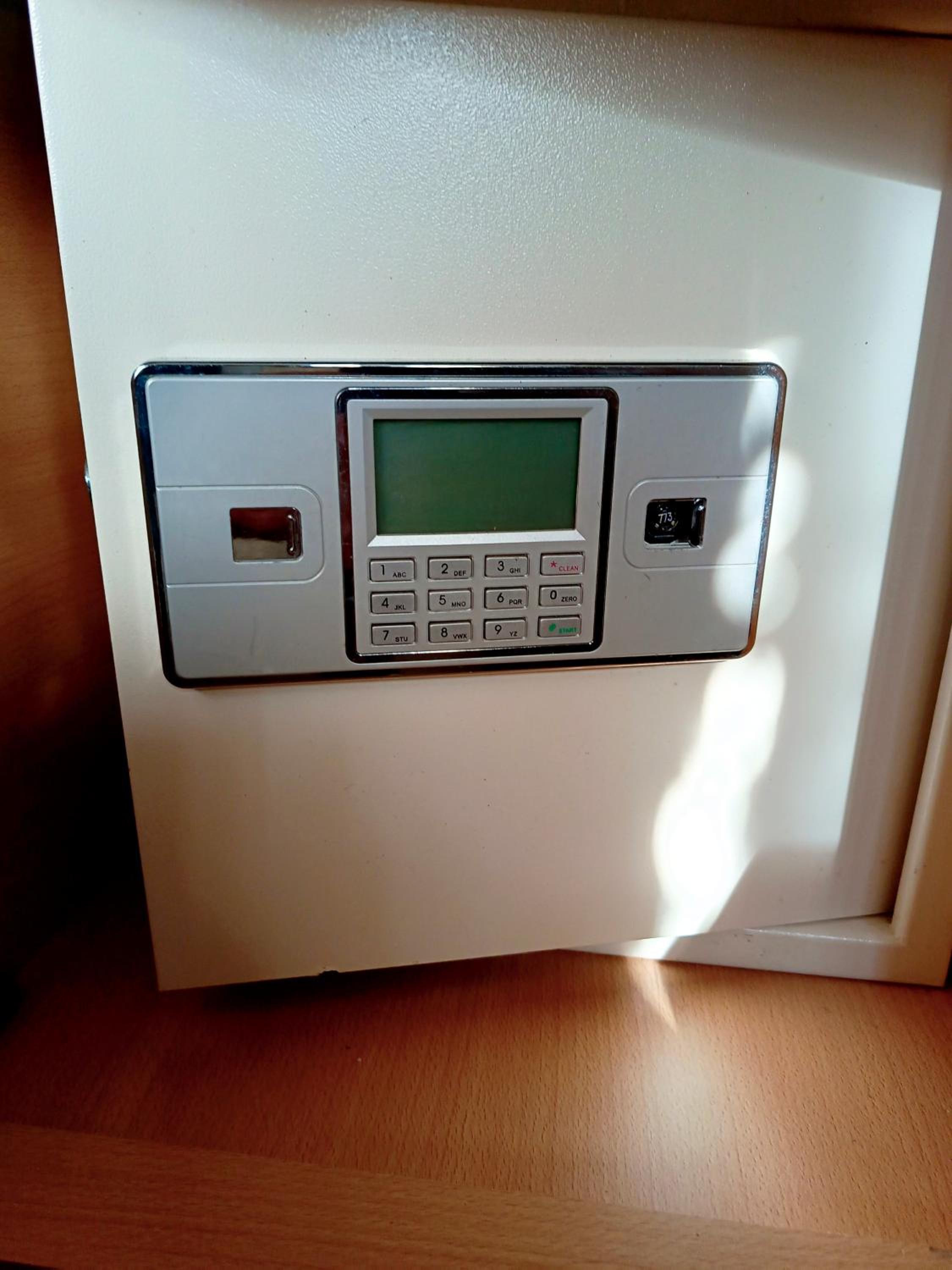 Photo 23