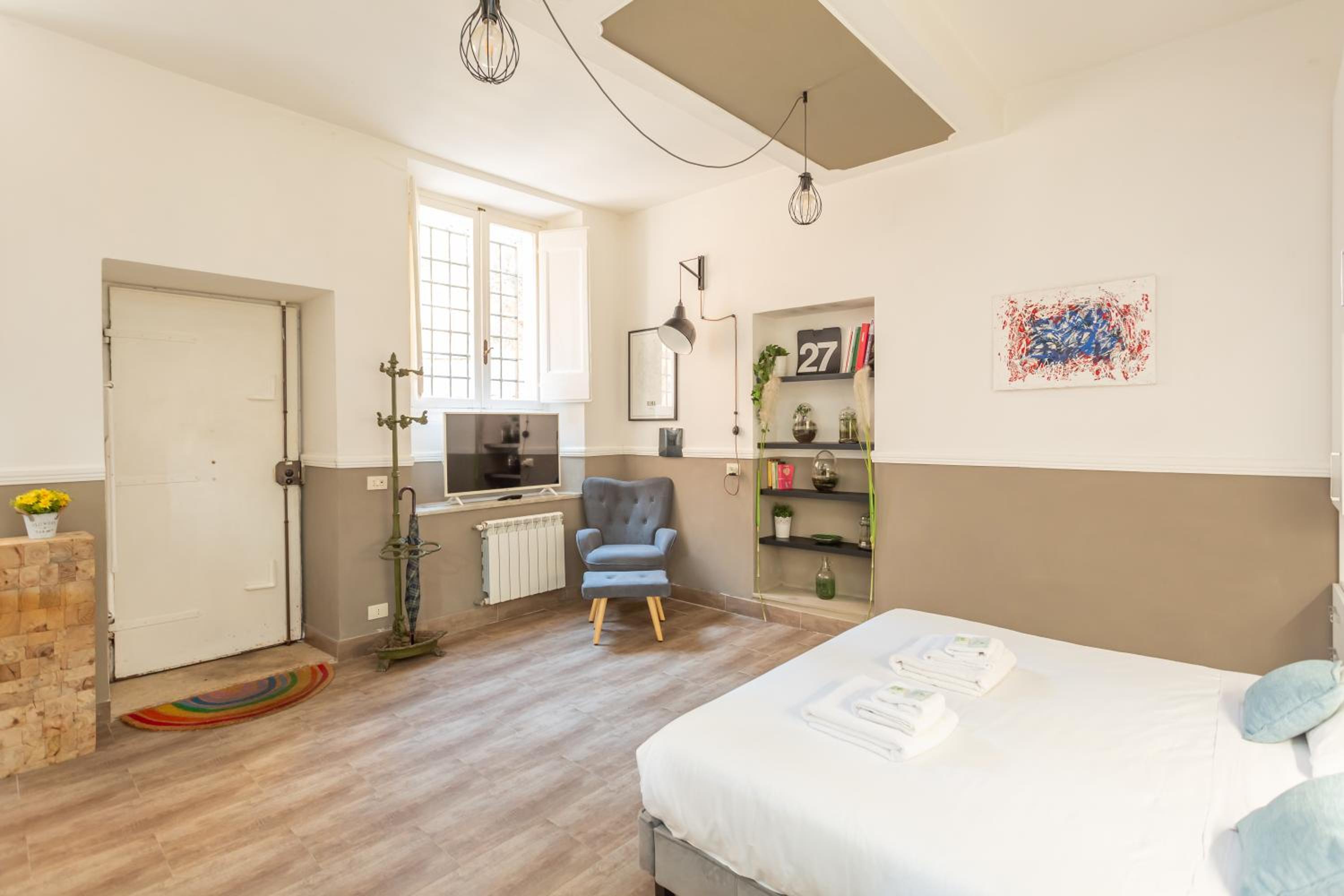 Central Charm near Piazza Navona - Cozy Loft for 2