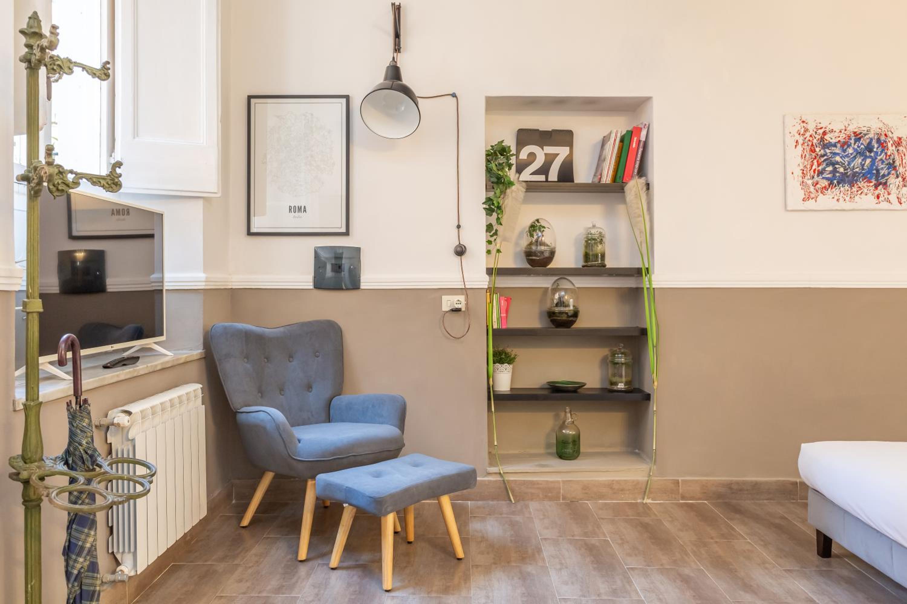 Central Charm near Piazza Navona - Cozy Loft for 2