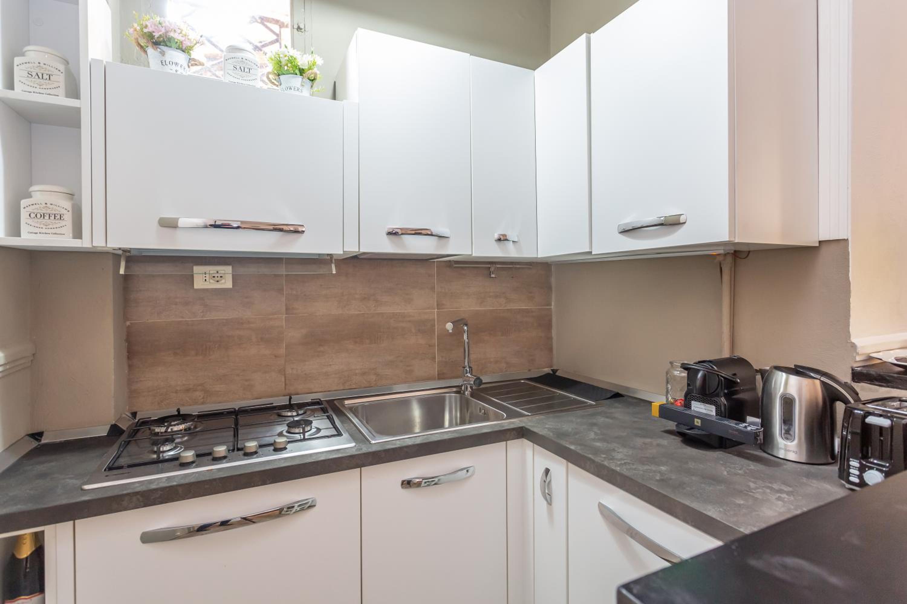 Central Charm near Piazza Navona - Cozy Loft for 2