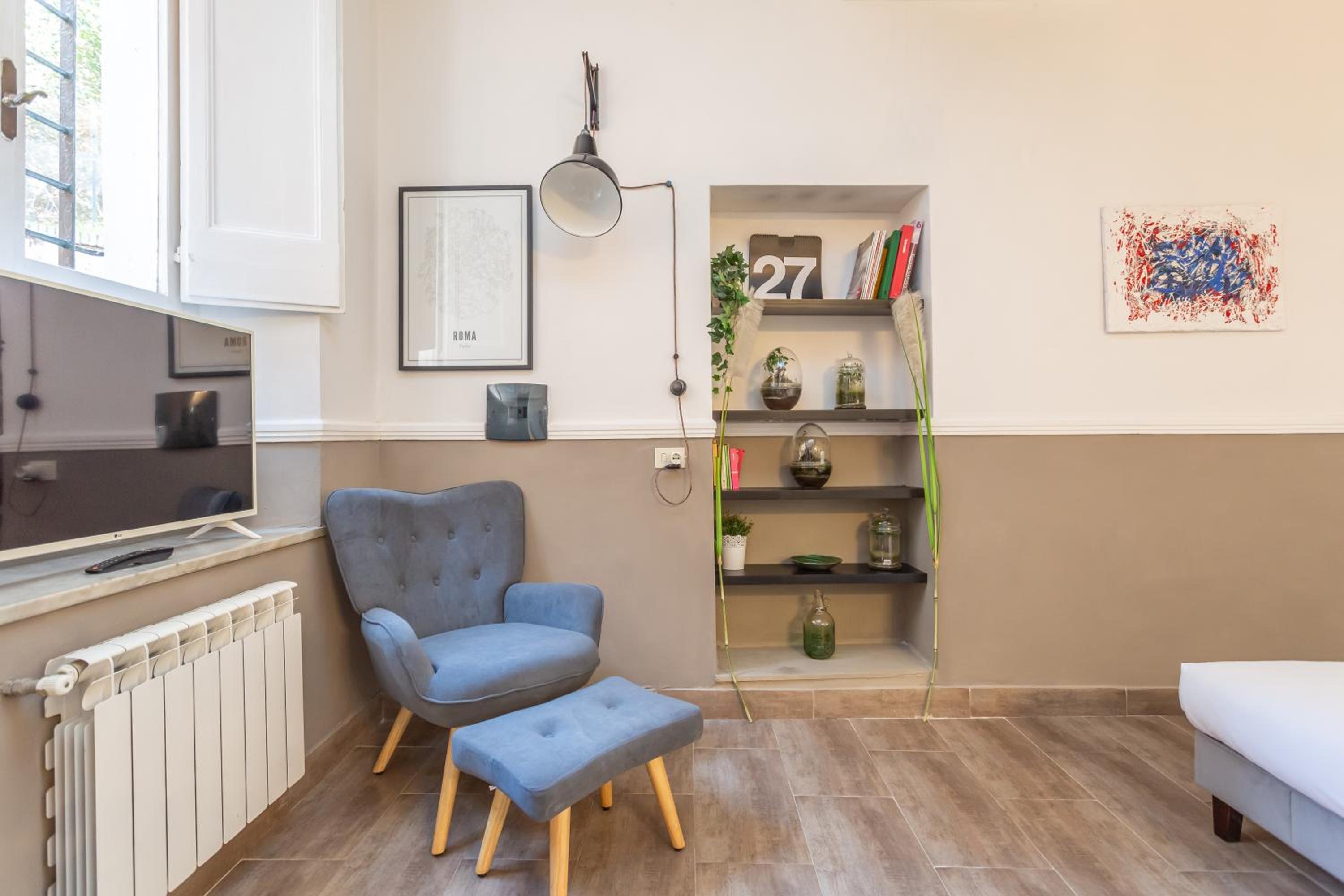 Central Charm near Piazza Navona - Cozy Loft for 2