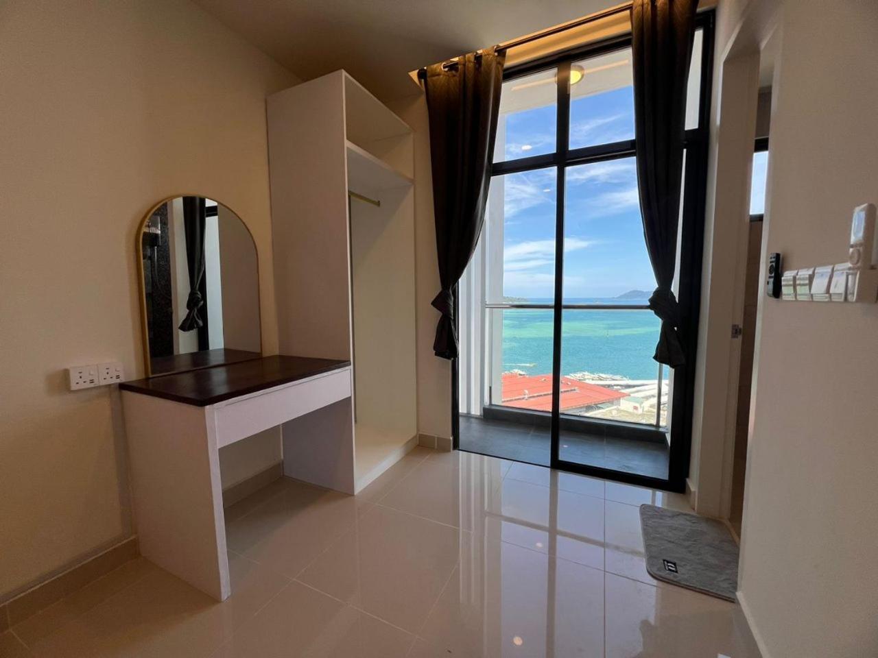 KoTel Nest Stay The Shore Kota Kinabalu
