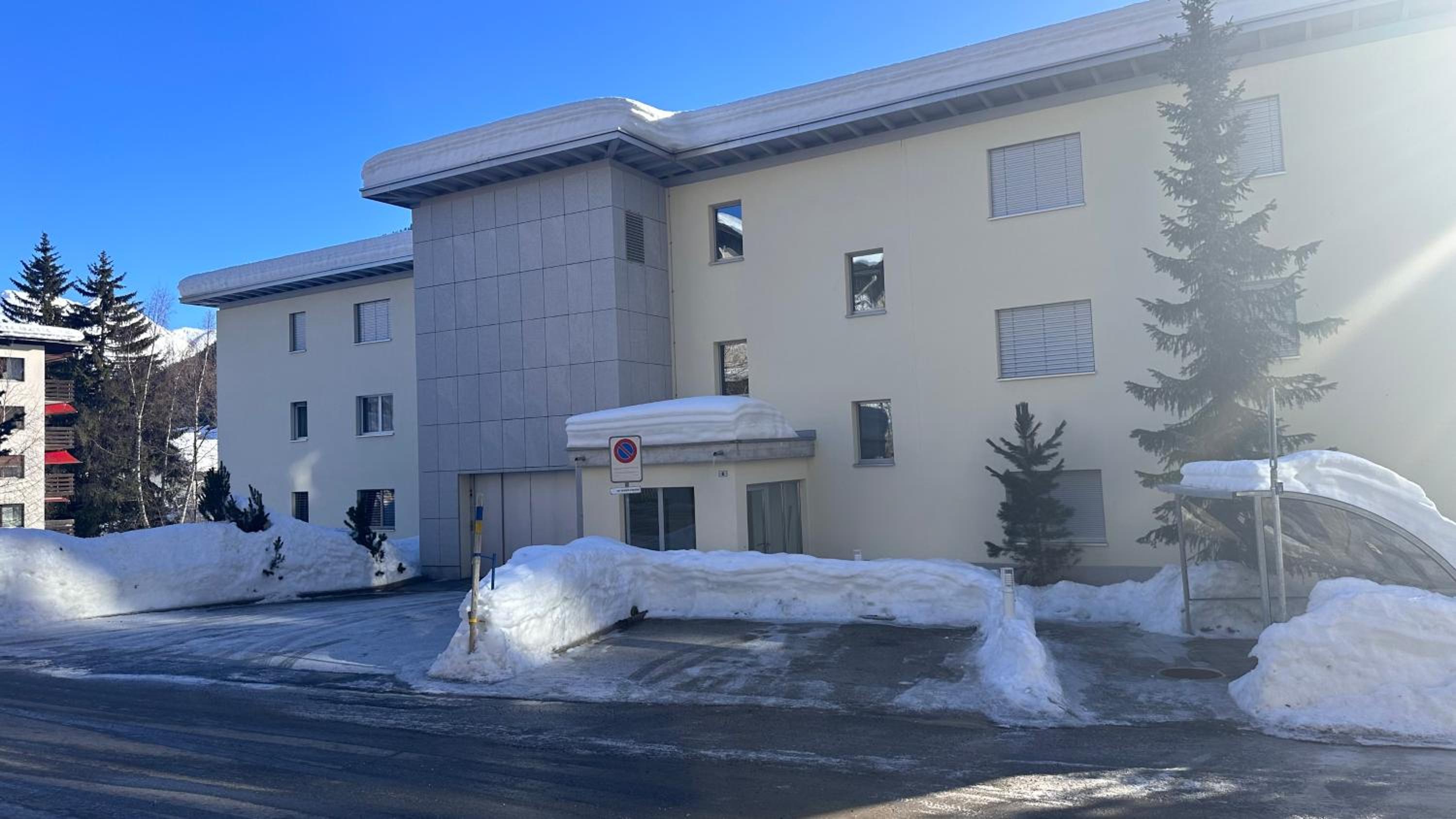 165 qm moderne 4 Zimmer Wohnung mit Bergsicht - Piz Alpina