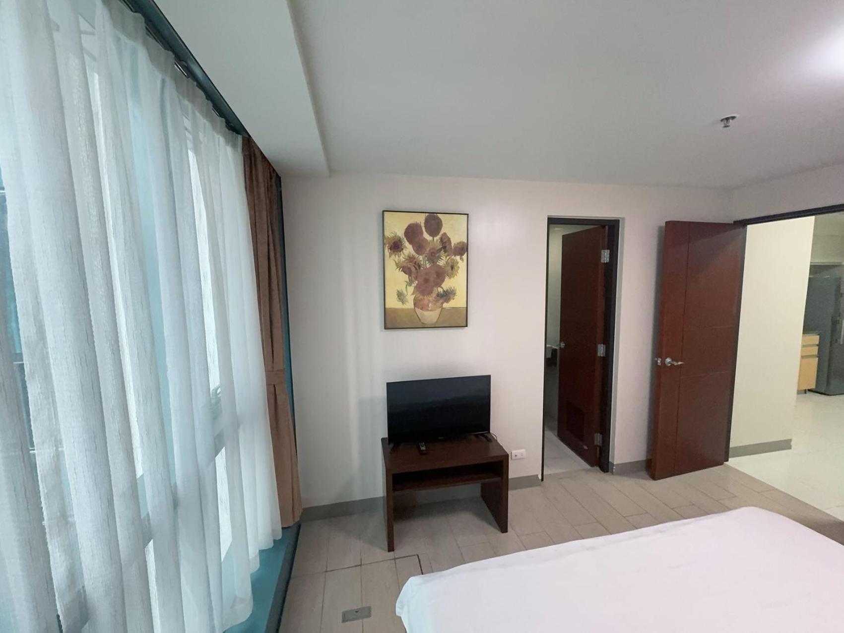 ONE UPTOWN residence SW14M 9TH AVENUE ST ε
¬ε―
