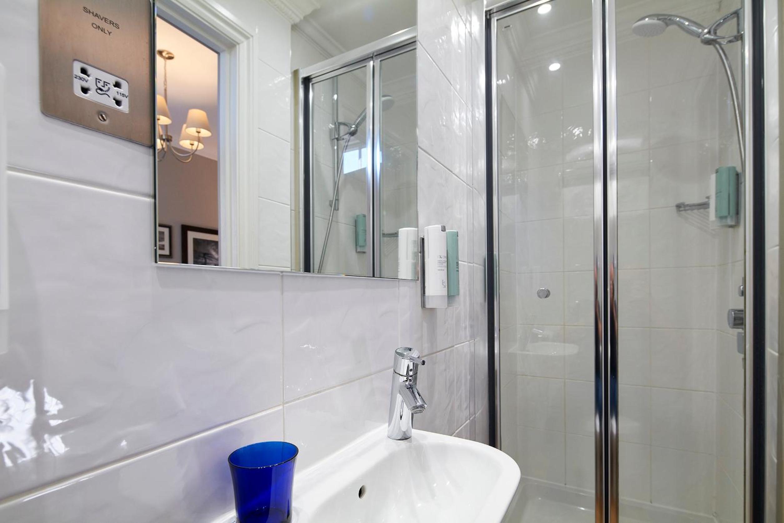 Guildford Vacations - Mandolay Hotel Guildford - Property Image 26