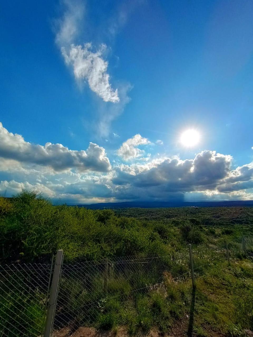 Alquiler temporario en Estancia Vieja: Casa de campo con vistas panorámicas. Completa y cómoda
