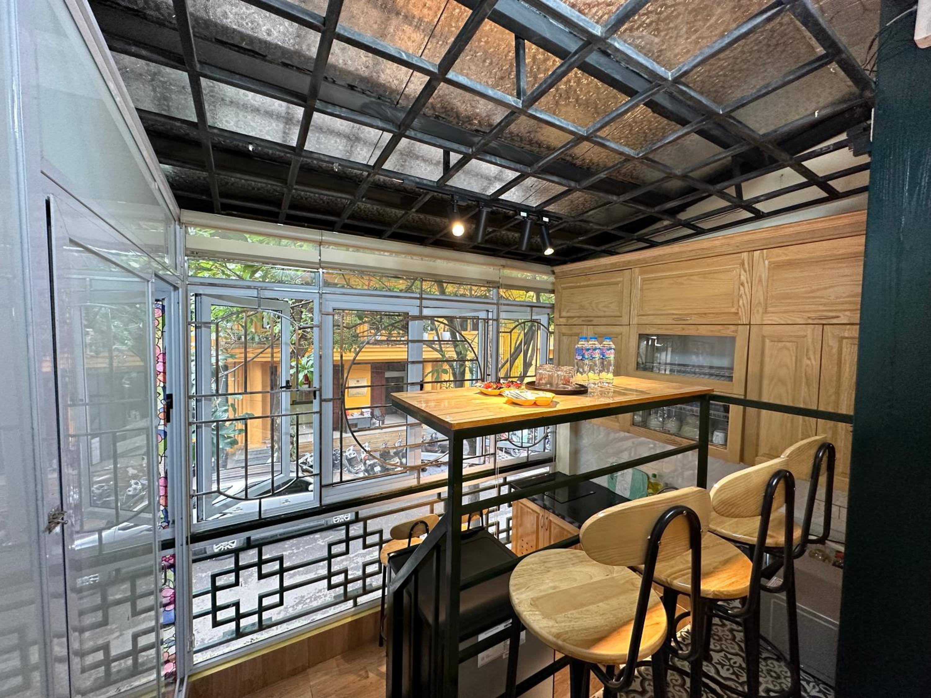 Center of Old Quarter, K Home, 1 minute to Hoan Kiem Lake