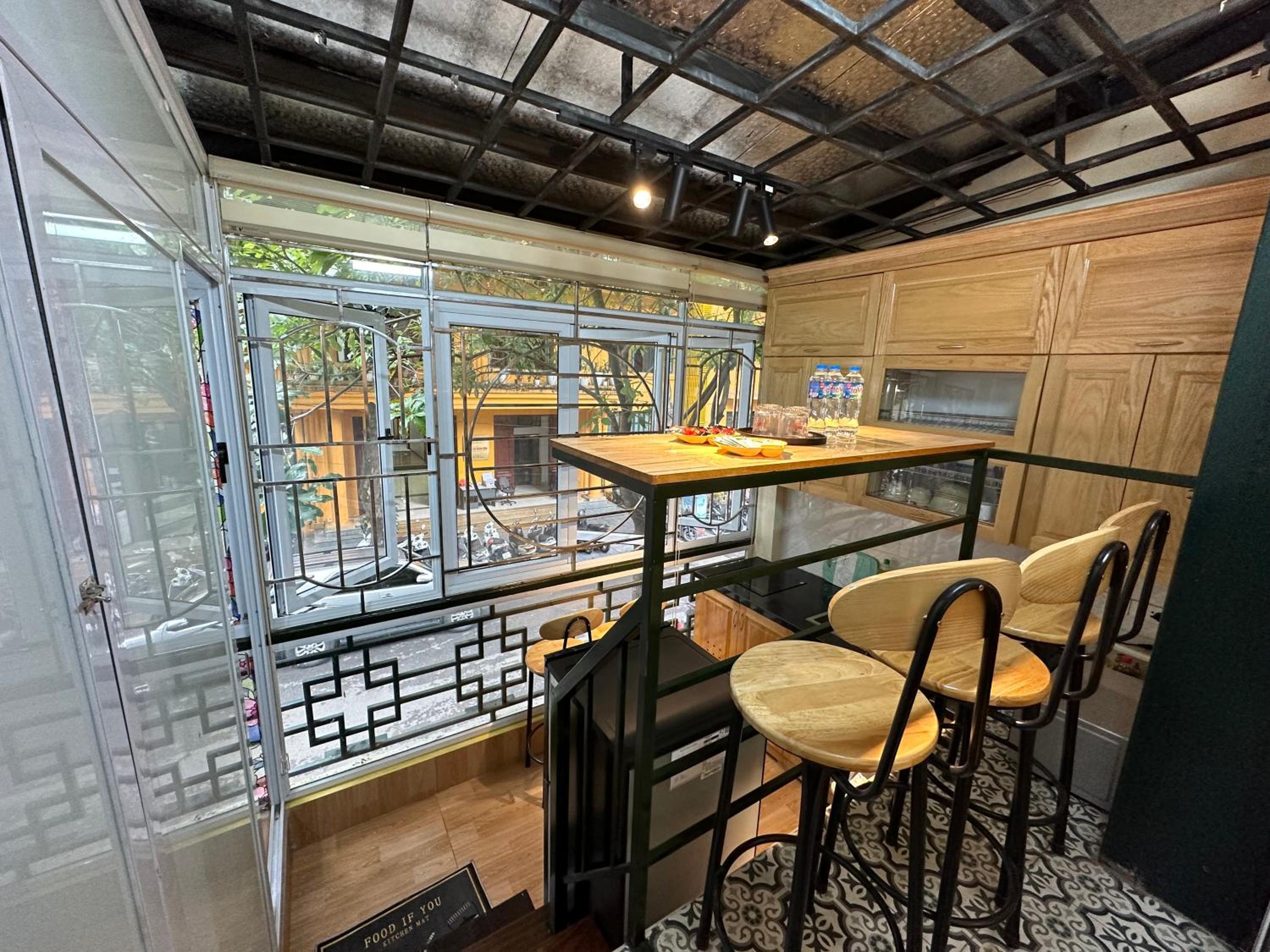 Center of Old Quarter, K Home, 1 minute to Hoan Kiem Lake