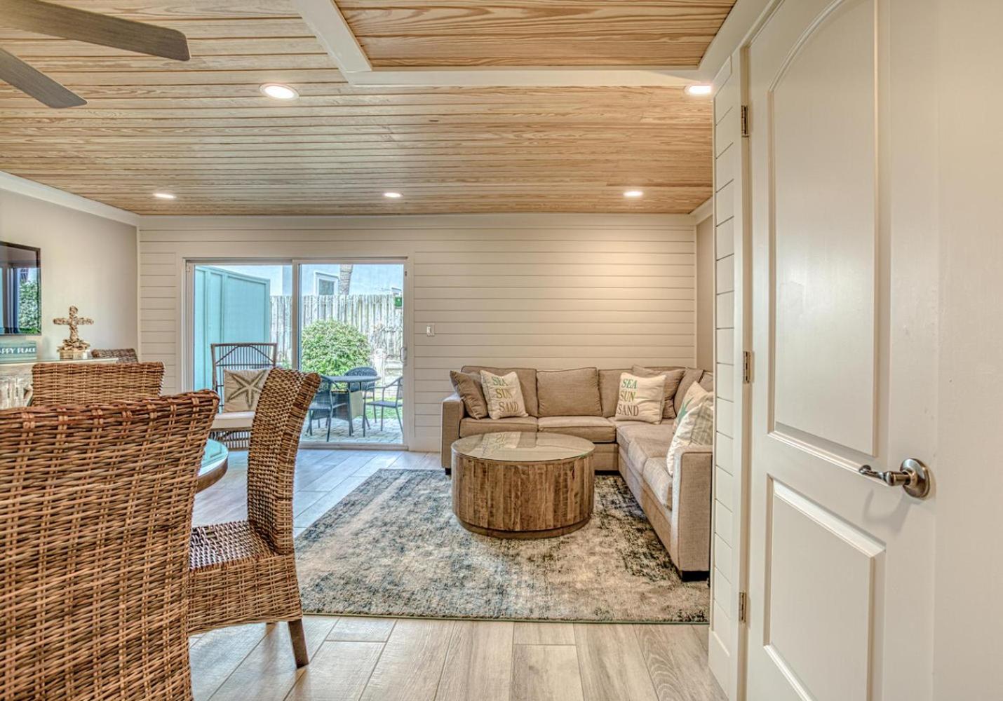 Southbay 101 Completely Remodeled 3 Bedroom Townhome only 30 Yards from the Beach view 4