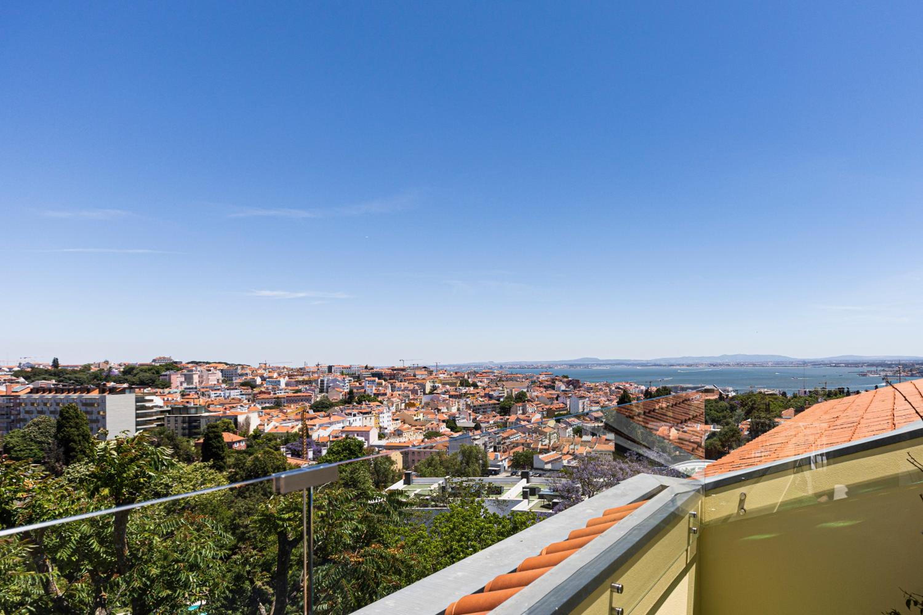 Estrela Duplex with Terrace view 3