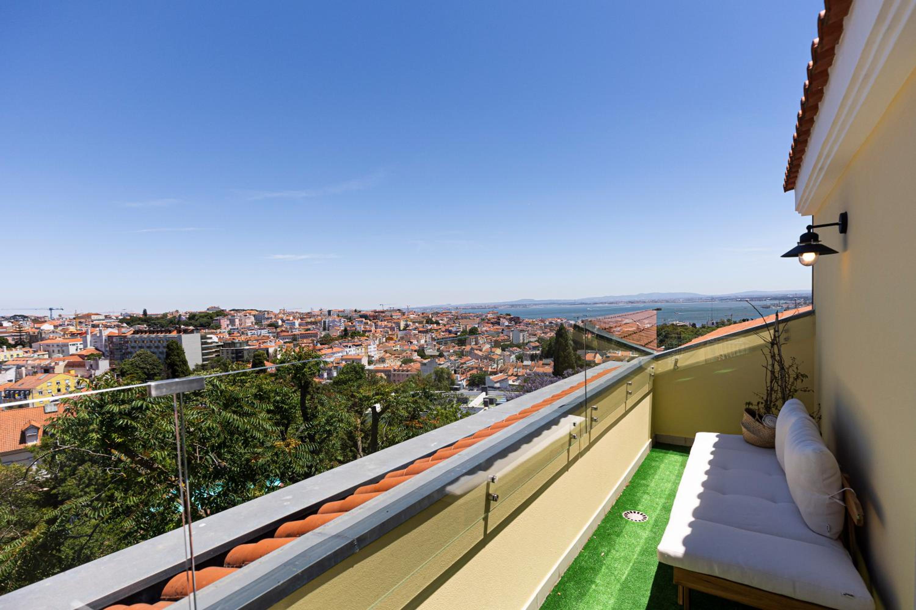 Estrela Duplex with Terrace view 4