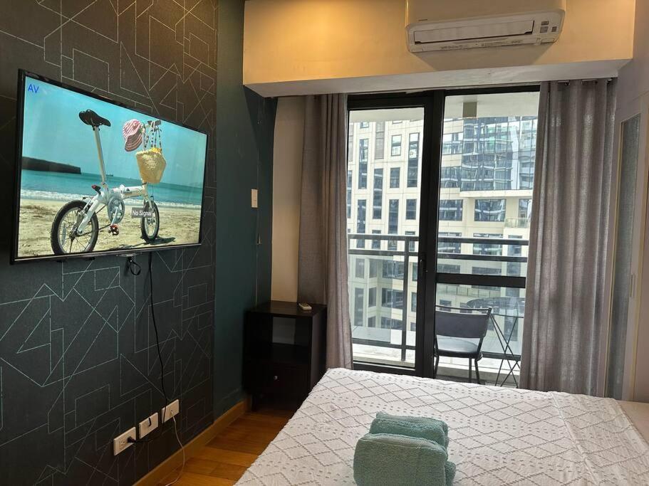 Milano Residences - Studio Room with balcony view 2