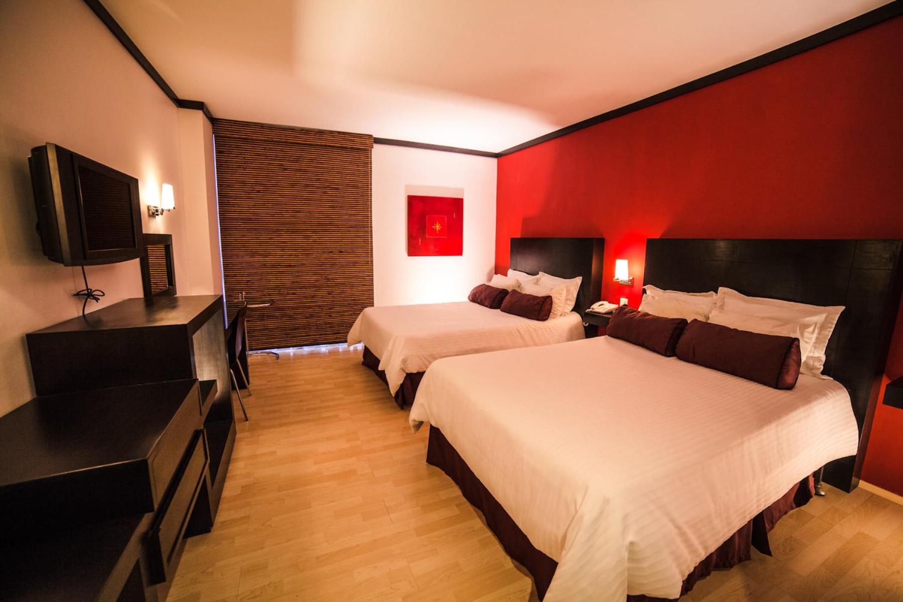 Tampico Vacations - Hotel Inglaterra - Property Image 2