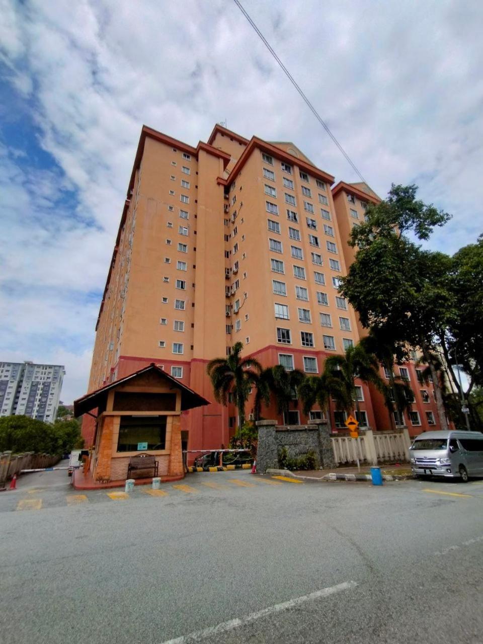 HUKM homestay Laman midah apartment