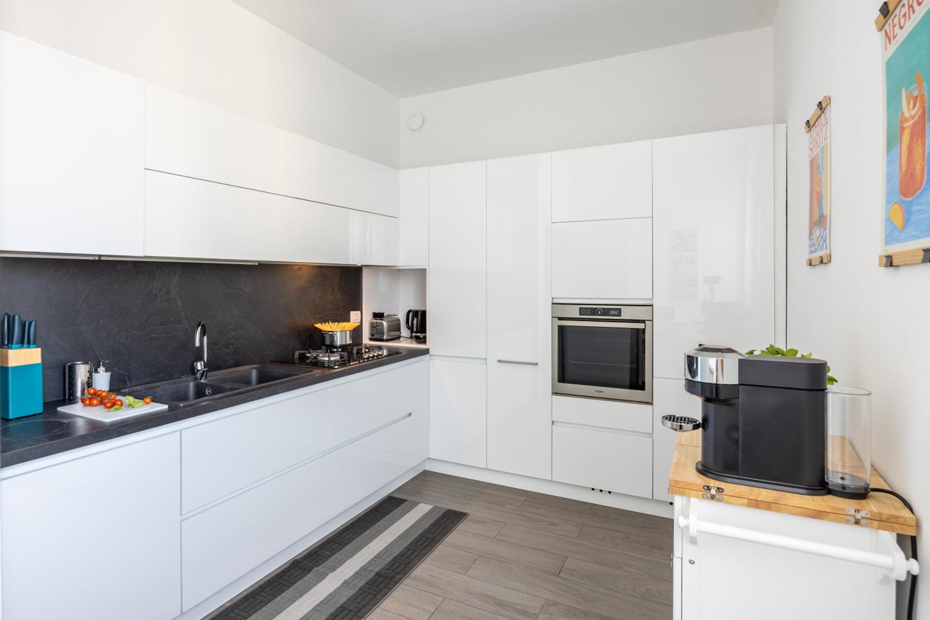 Bocconi's Nest - Close to Duomo with terrace