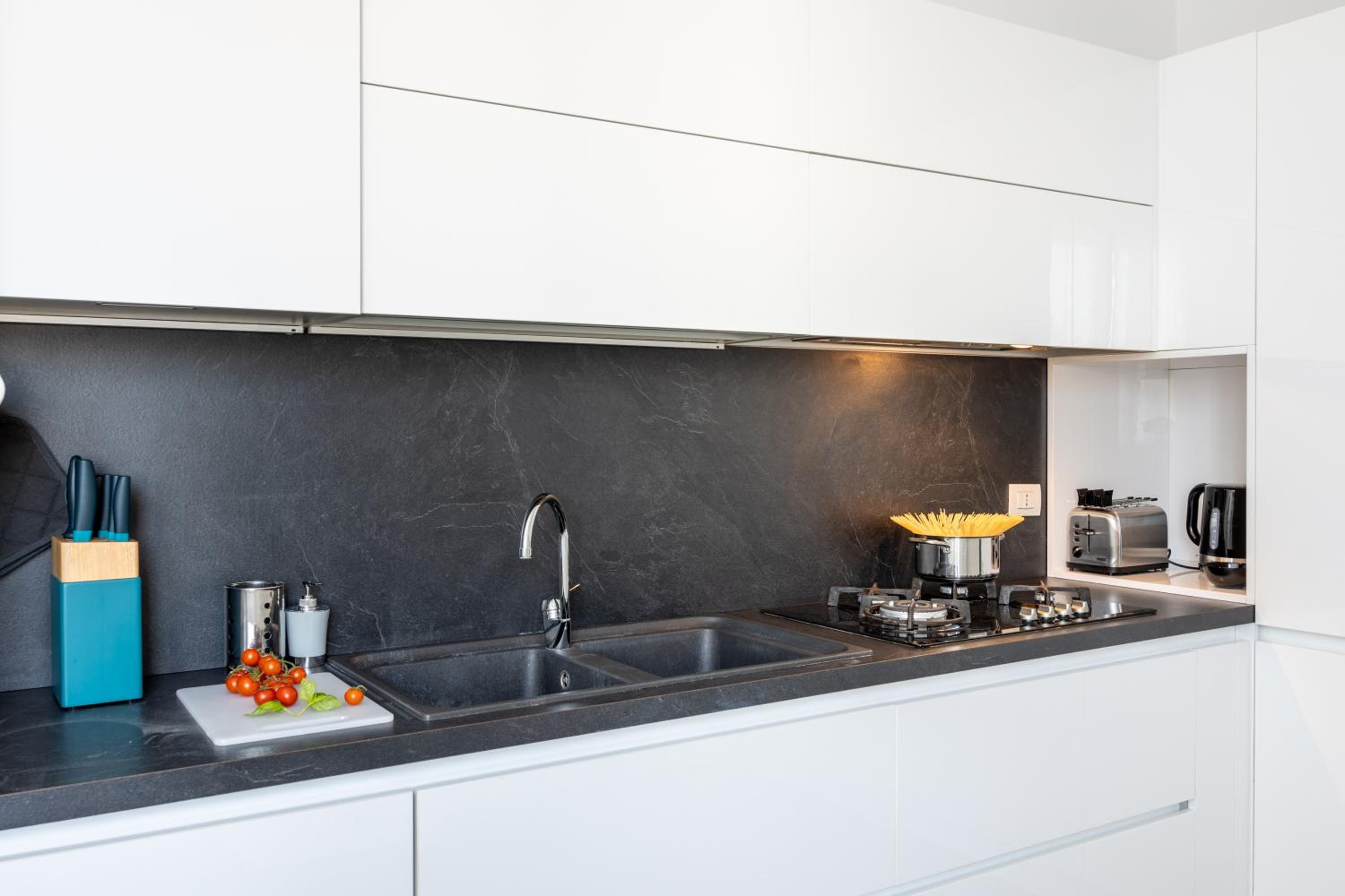 Bocconi's Nest - Close to Duomo with terrace