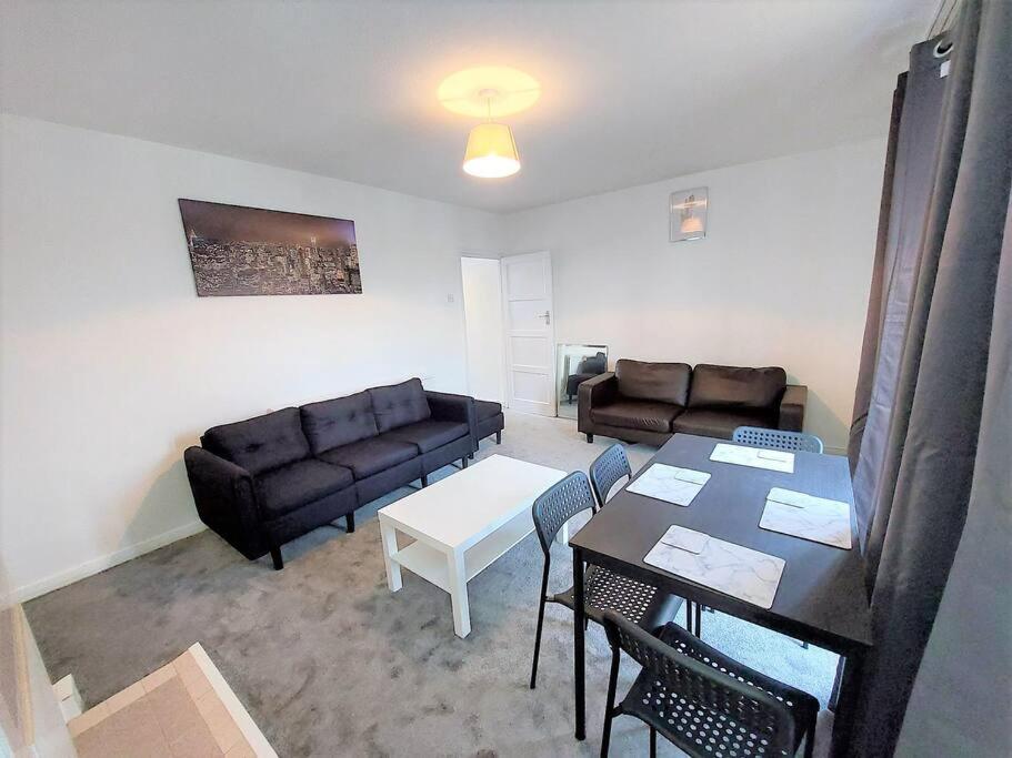3 bedroom Flat in Hoxton London