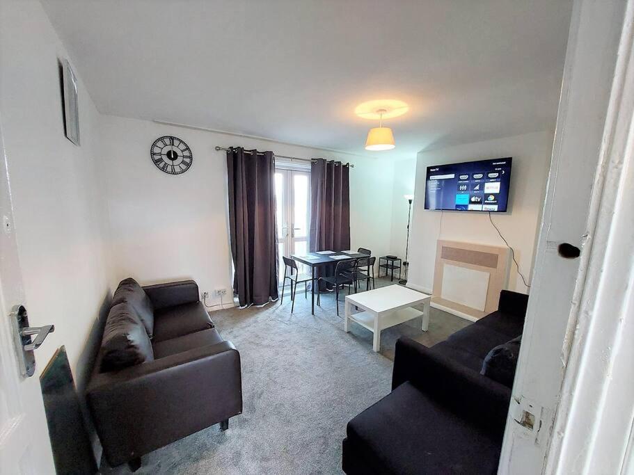 3 bedroom Flat in Hoxton London