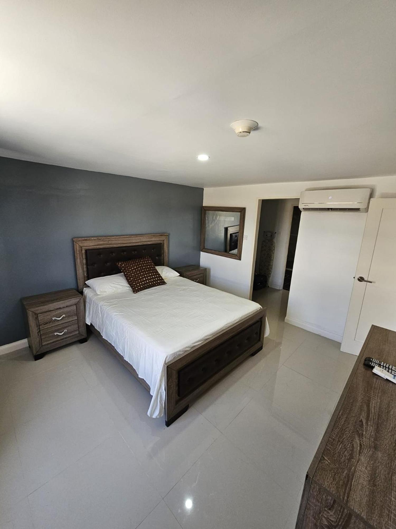 Apartment Sleeps 6 with Pool Access view 4