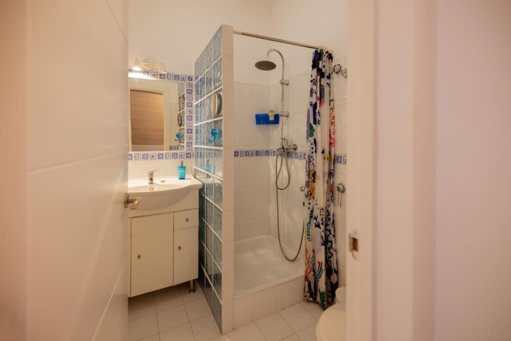 Like-Home - Studio-Sea view, beach view 5