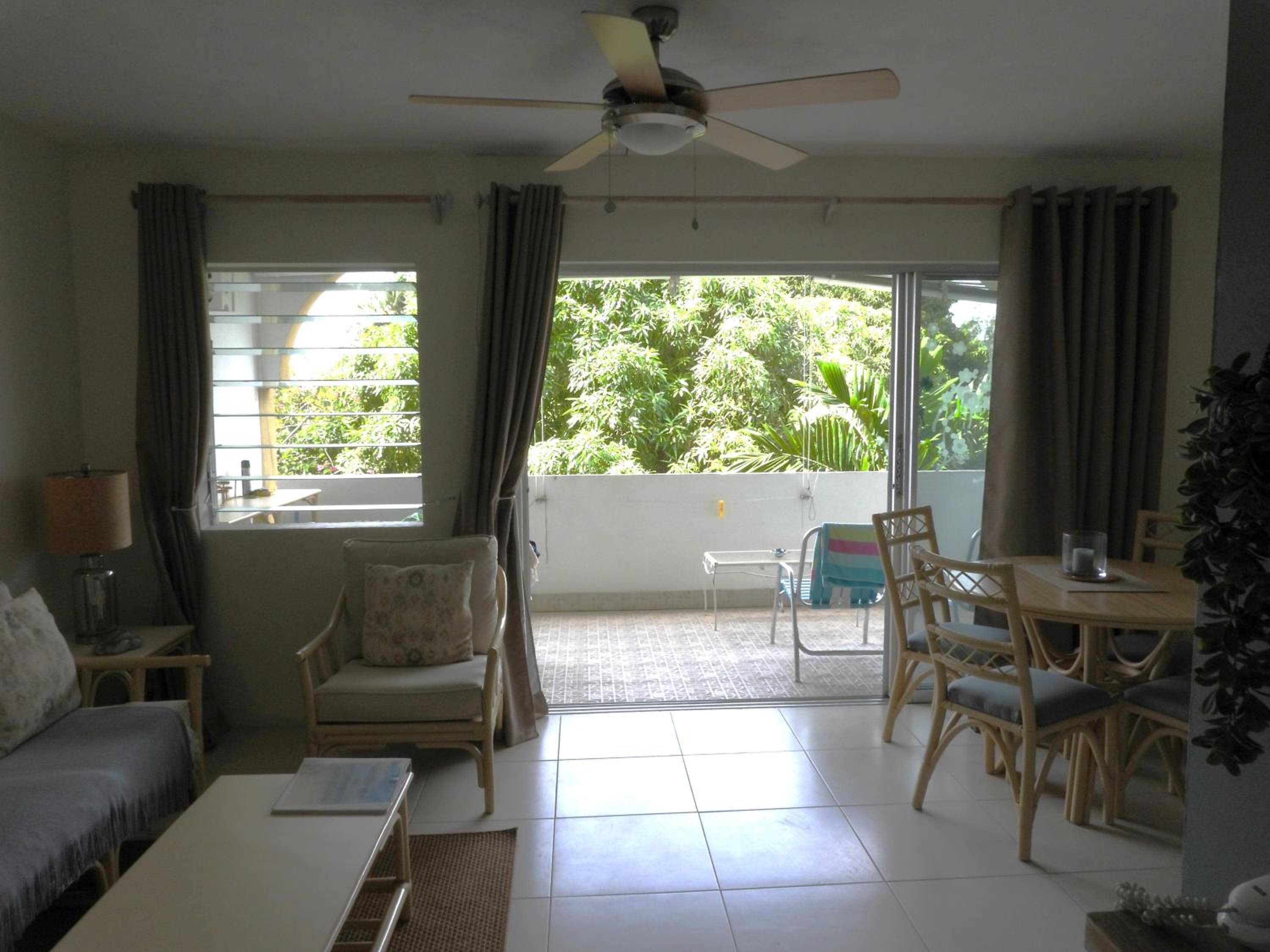 Golden View Apartment