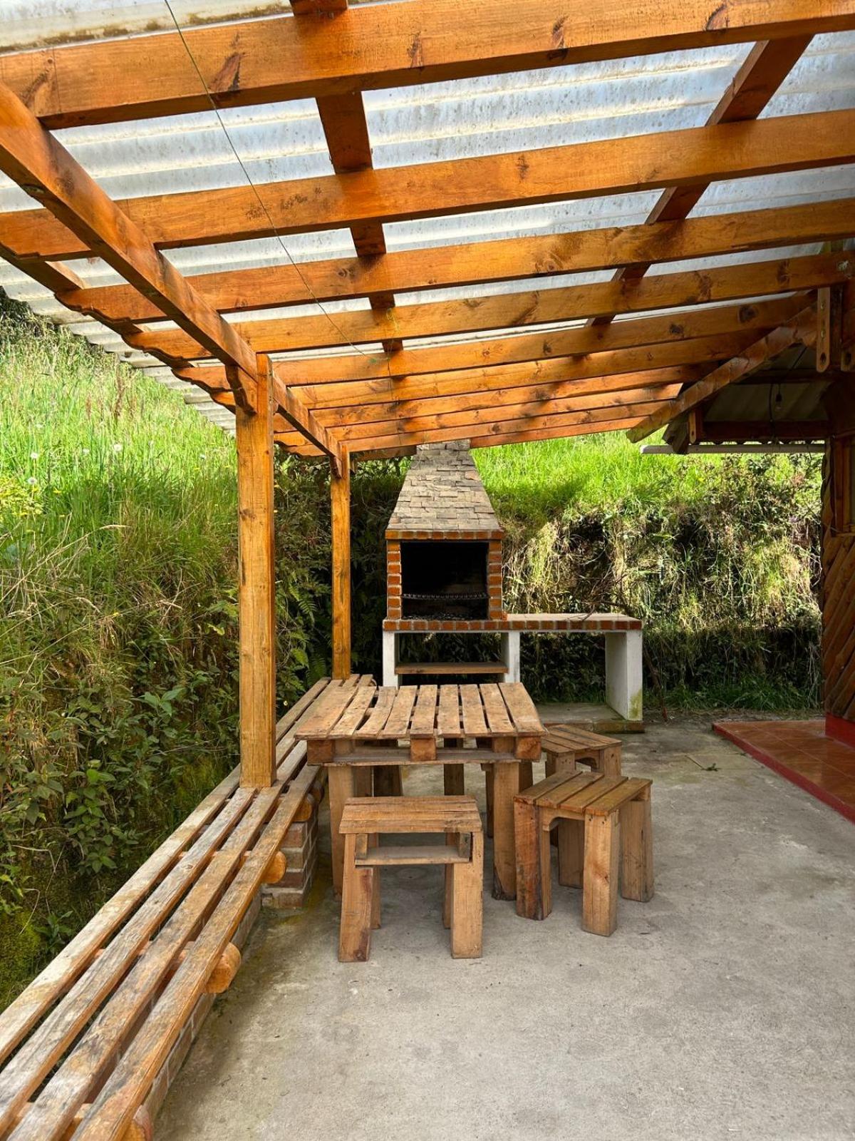CASA LA KOCHA, Cabin, Hostal en la Laguna de la Cocha