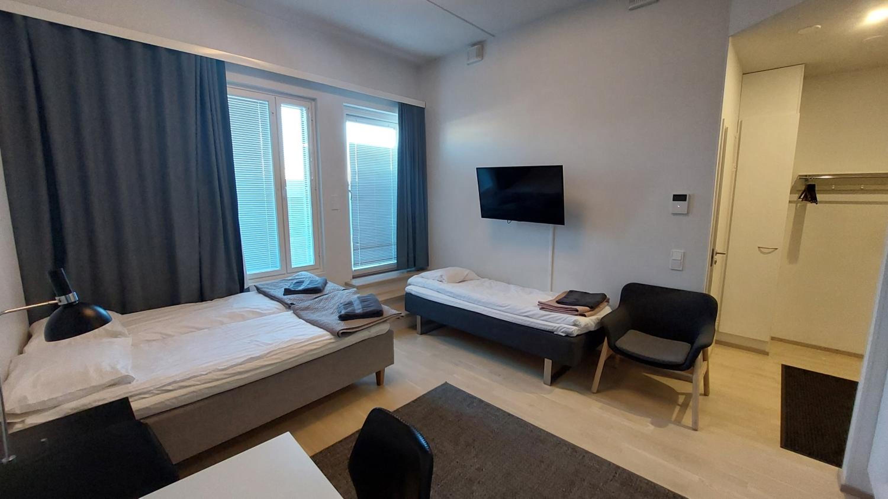 Best location city center studio with balcony and free parking Kotimaailma apartments view 3