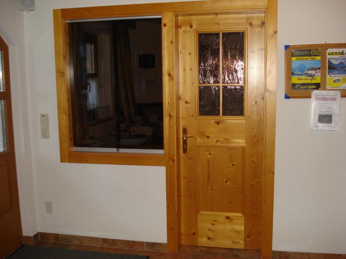 Photo 31
