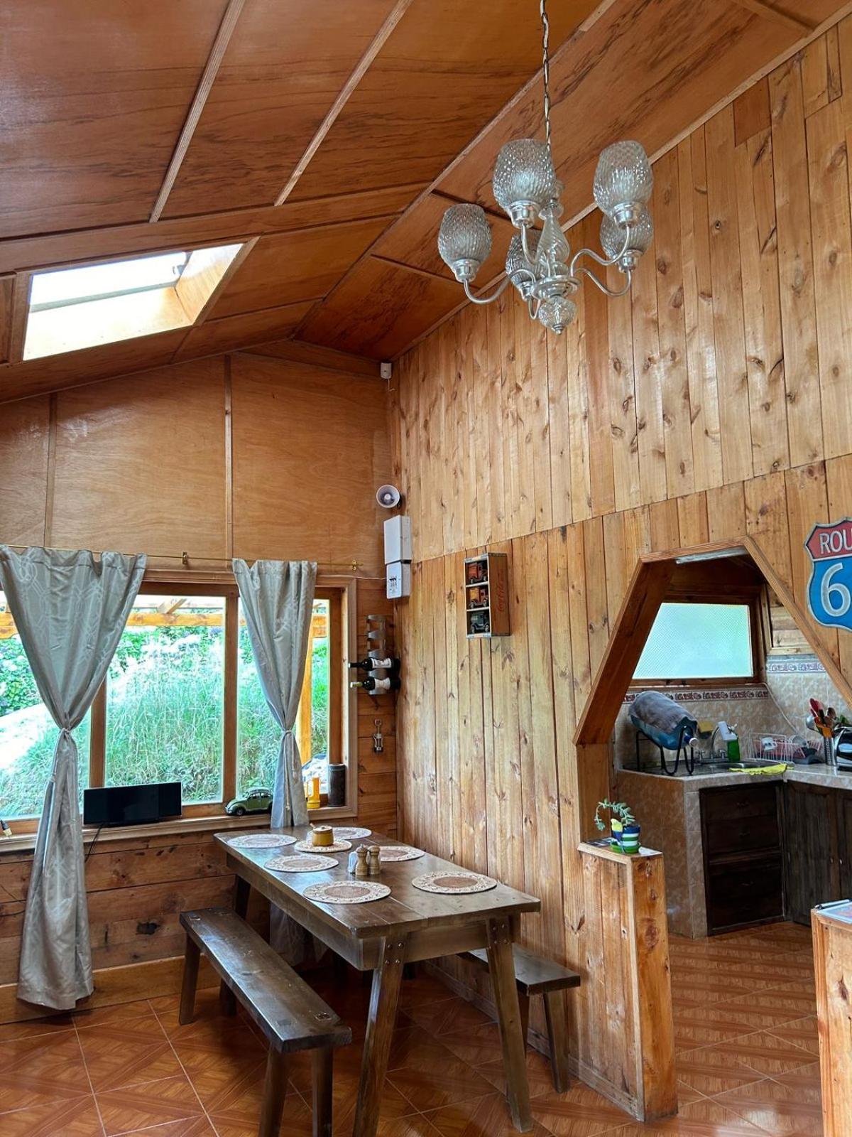 CASA LA KOCHA, Cabin, Hostal en la Laguna de la Cocha
