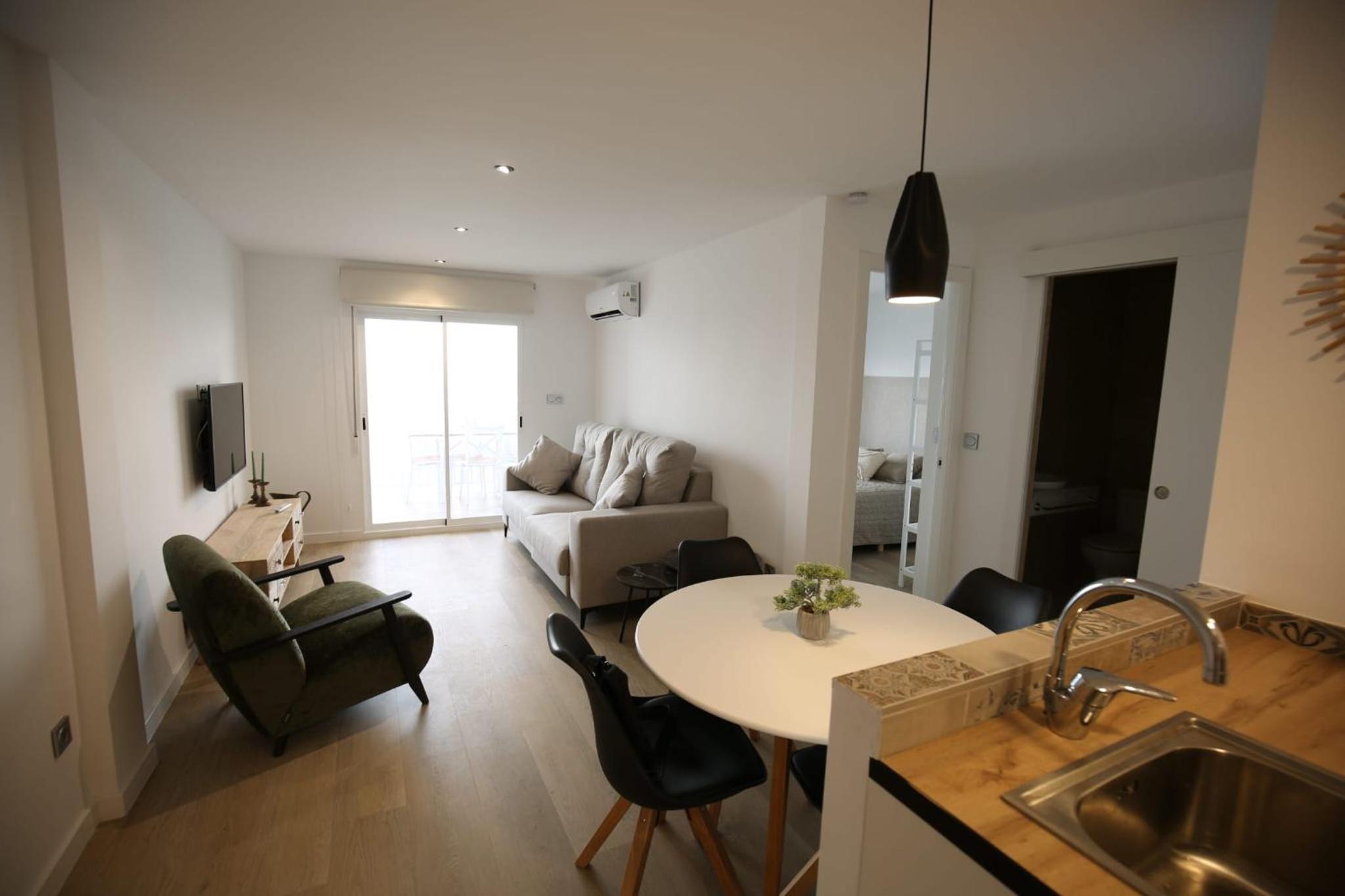 Apartamento L´espigo de Saoret primera linea playa Centro soleado y recien renovado
