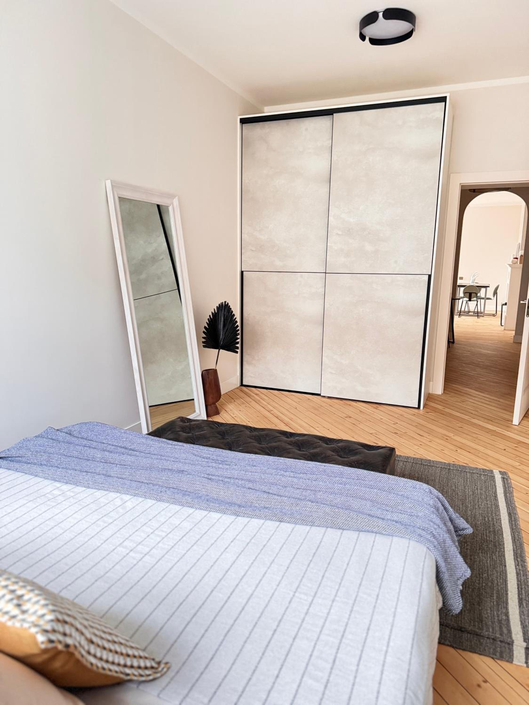 Modern apartment in city center!