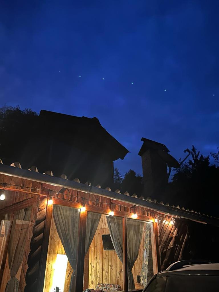 CASA LA KOCHA, Cabin, Hostal en la Laguna de la Cocha