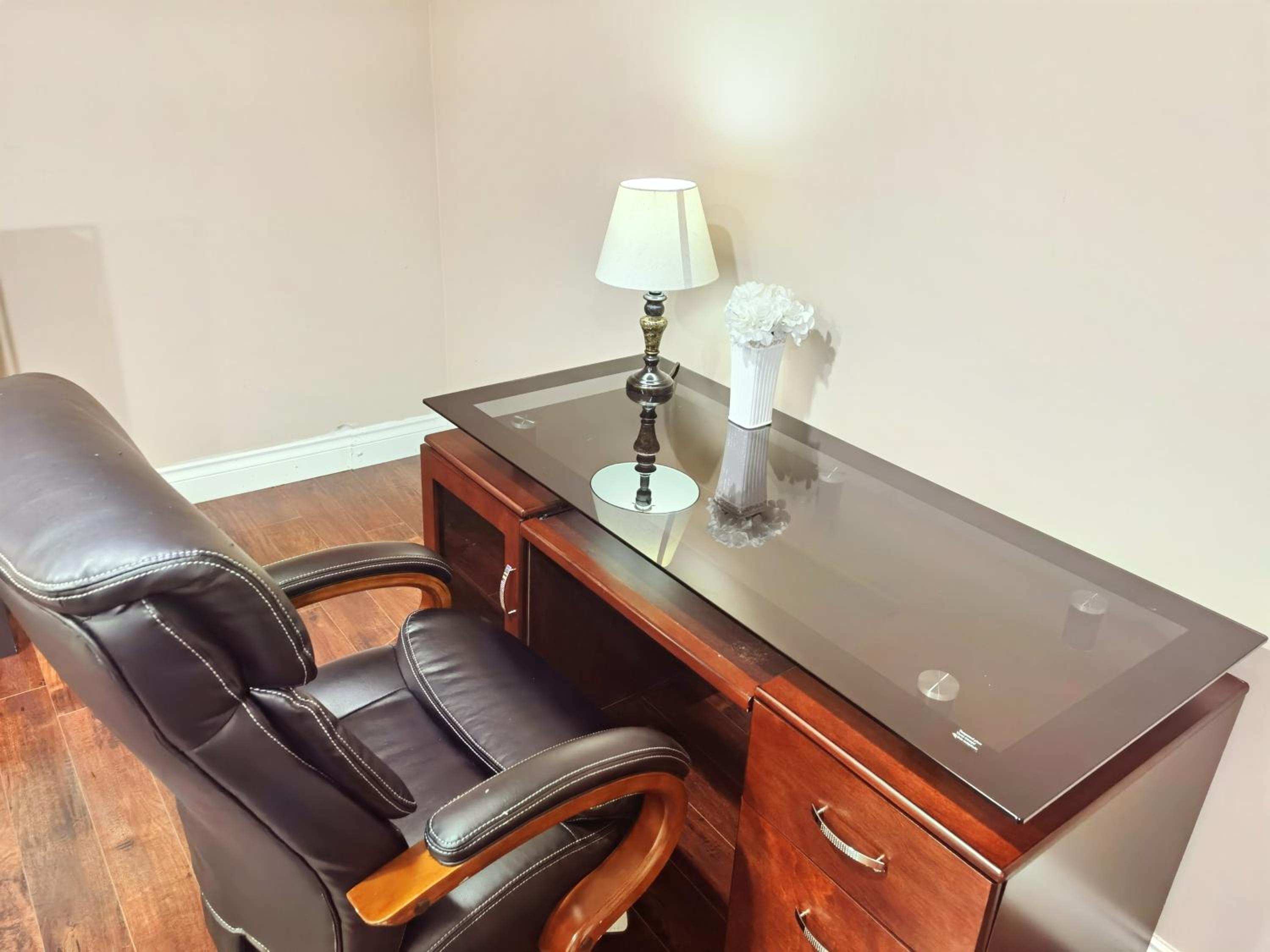 Chinese style two bedrooms suite