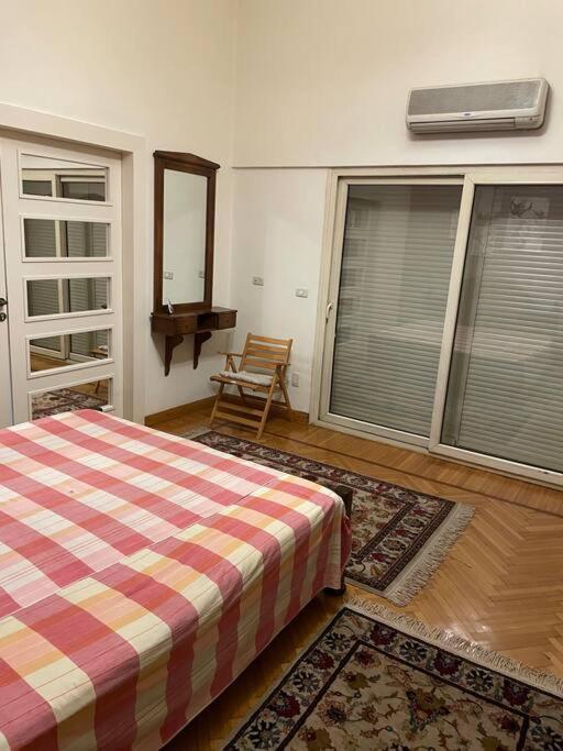 2 Bed Vintage Apt River Nile View