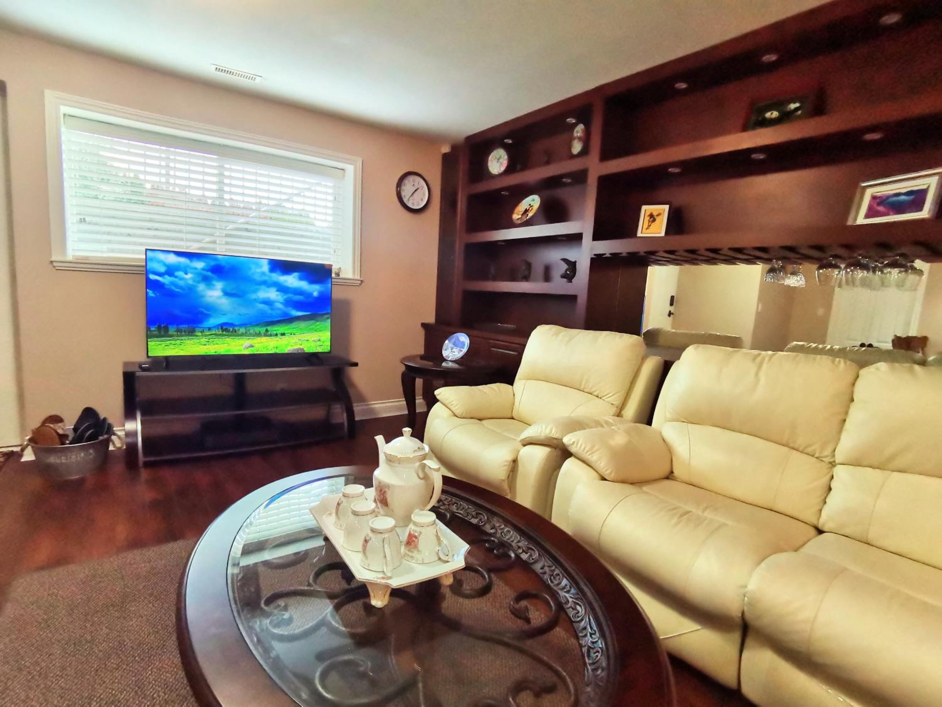 Chinese style two bedrooms suite