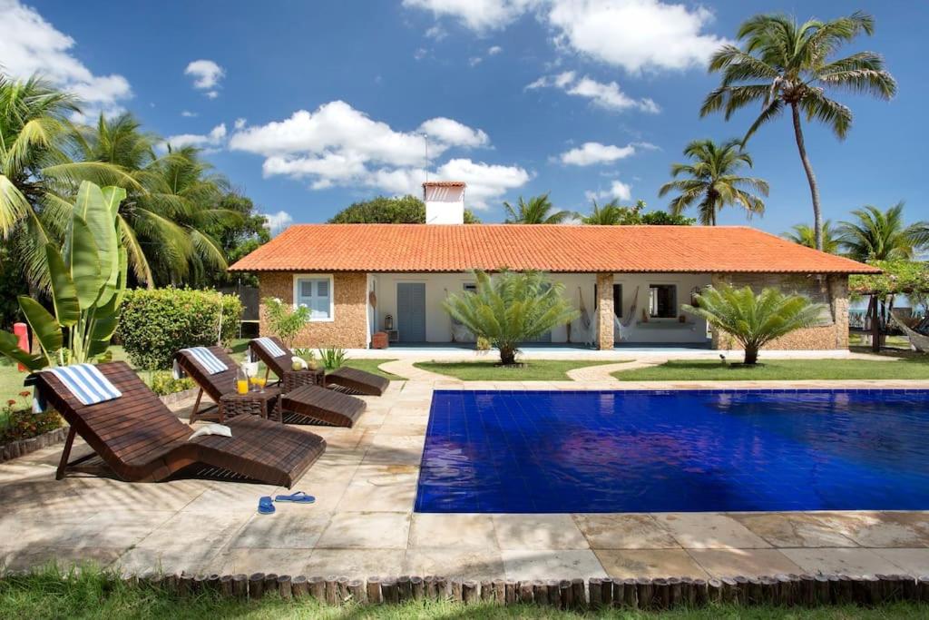 Beachfront 7-bedroom Villa in Taiba - Kitesurfing Paradise