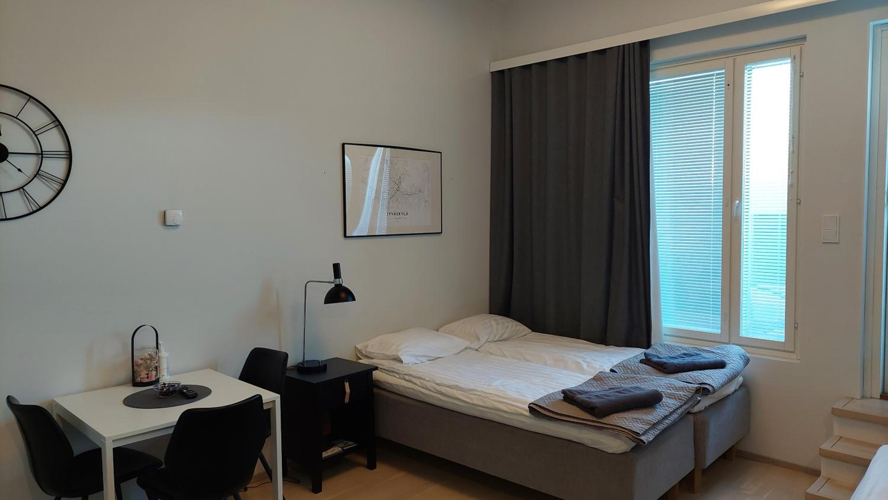 Top location city center studio with balcony and free parking Kotimaailma Apartments view 3