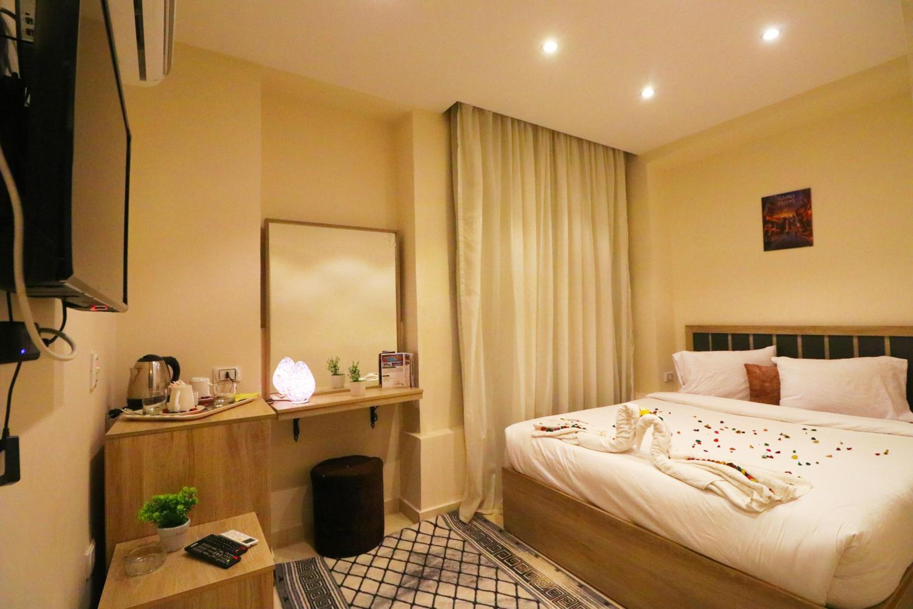 Locanda Pyramids Hotel