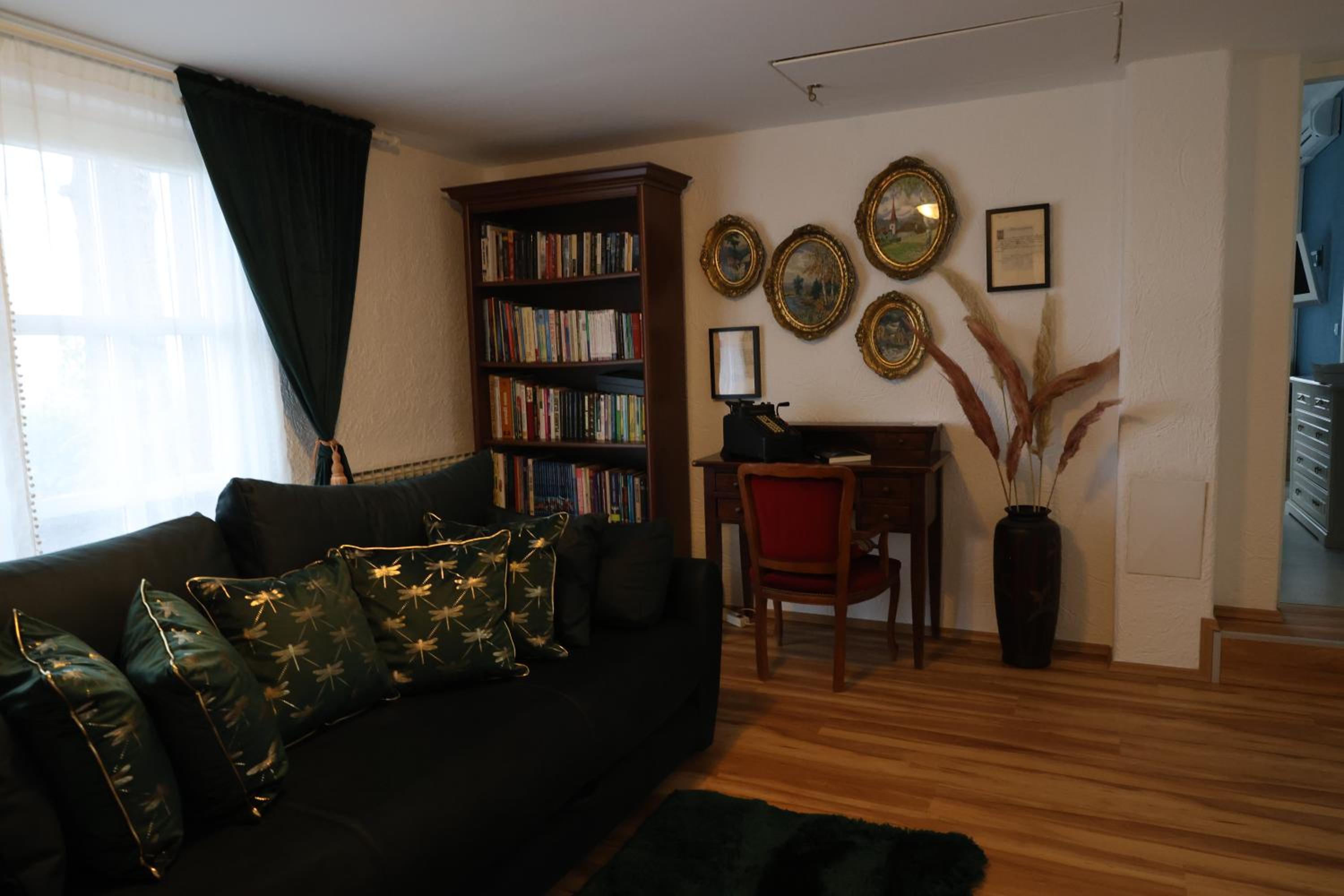 Photo 26