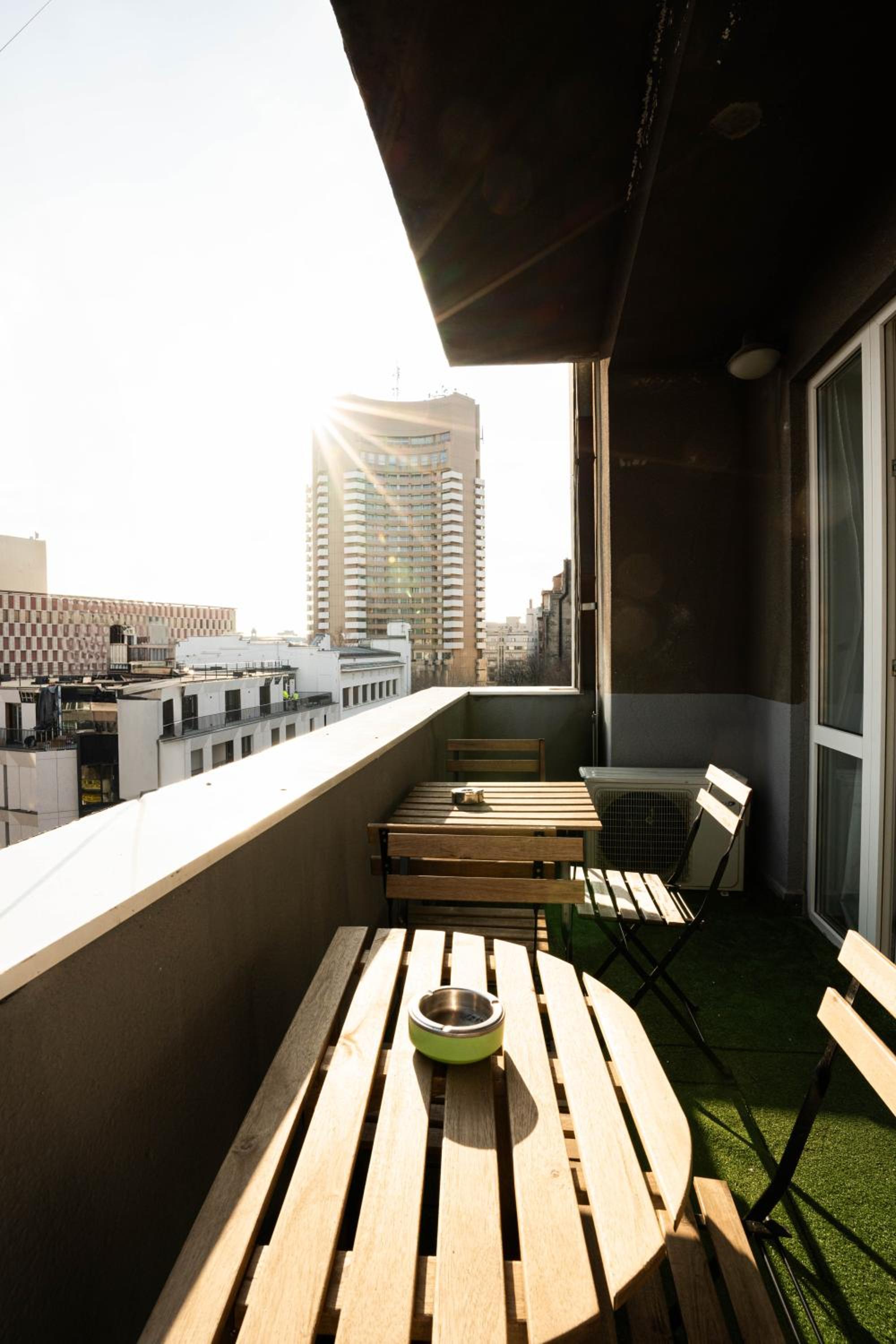 Ultracentral Dreamland Apartment 3 Bdrm view 4