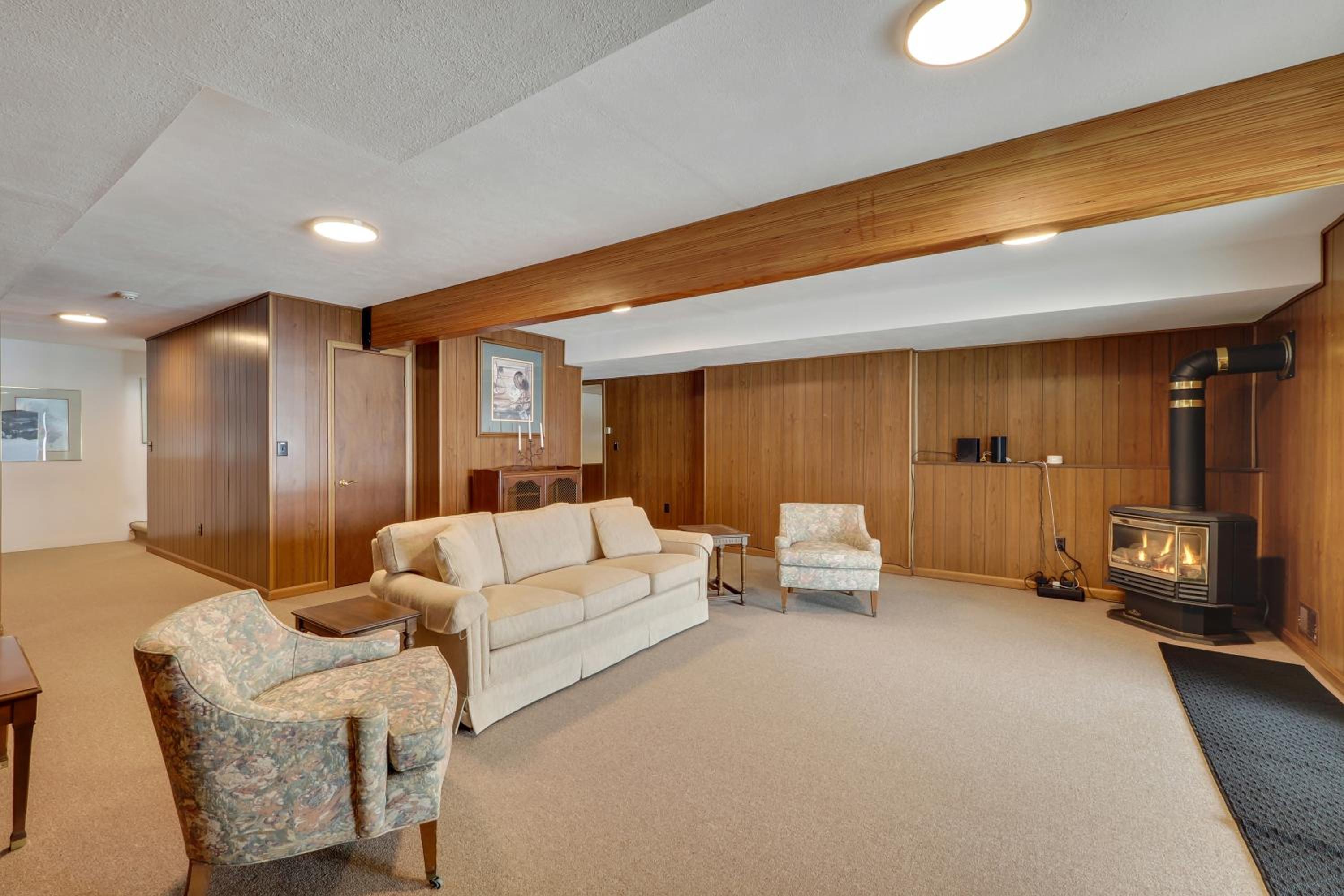 Deer Lake Retreat view 3