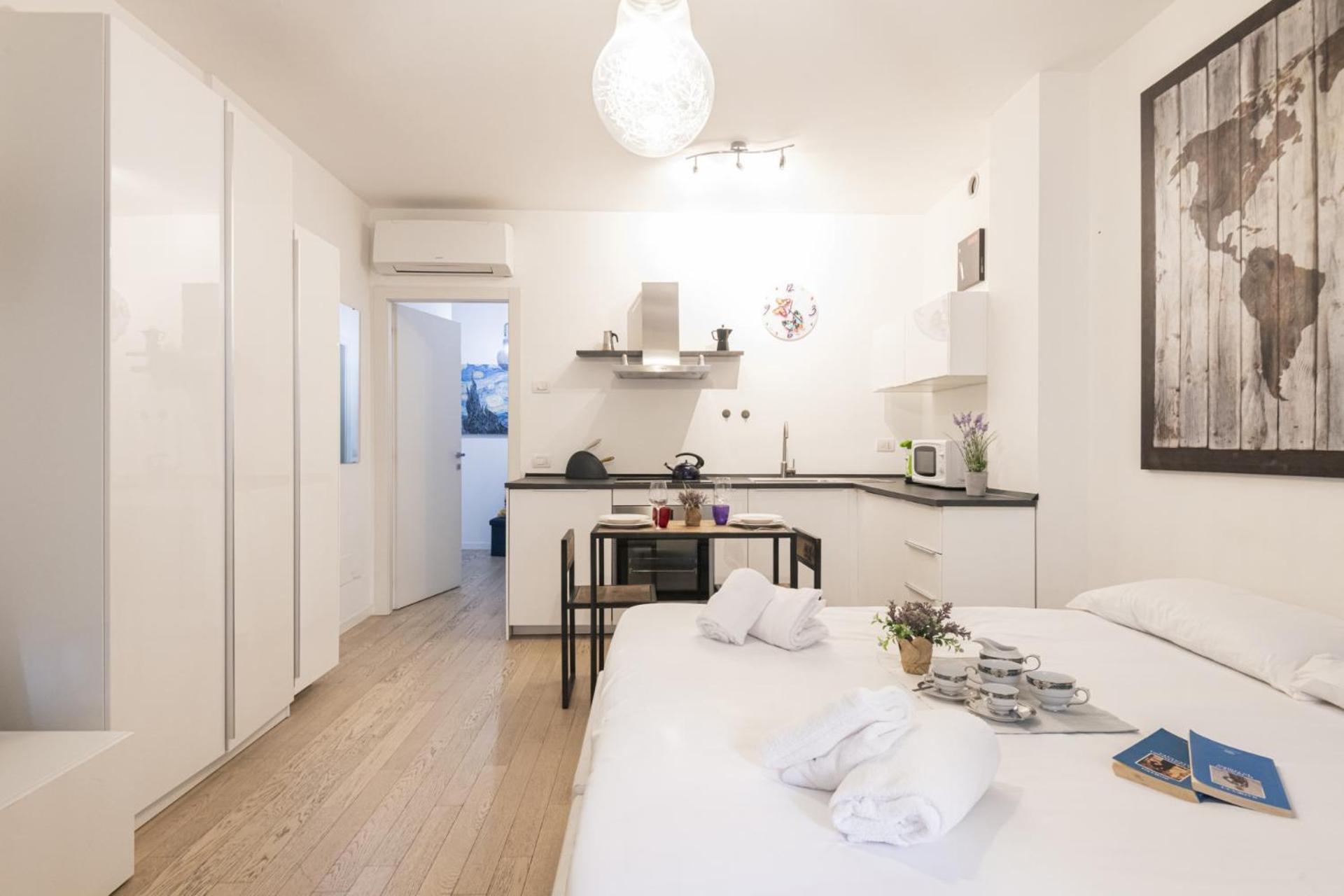 Easylife - Milano - Magolfa 1 N8 - Navigli — Milan photo 5