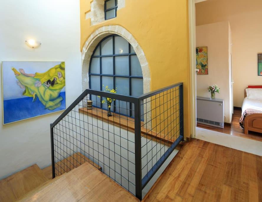 Photo 33