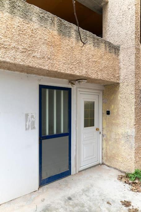 Apartment at Ano Glifada.