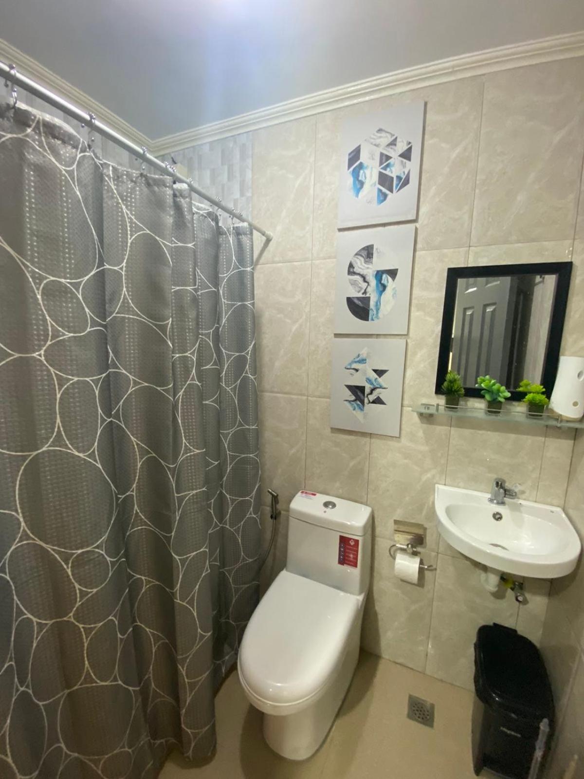 Kege's Pad - 2 Bedroom Townhouse near Clark Airport & Aqua Planet - TRP8 view 3