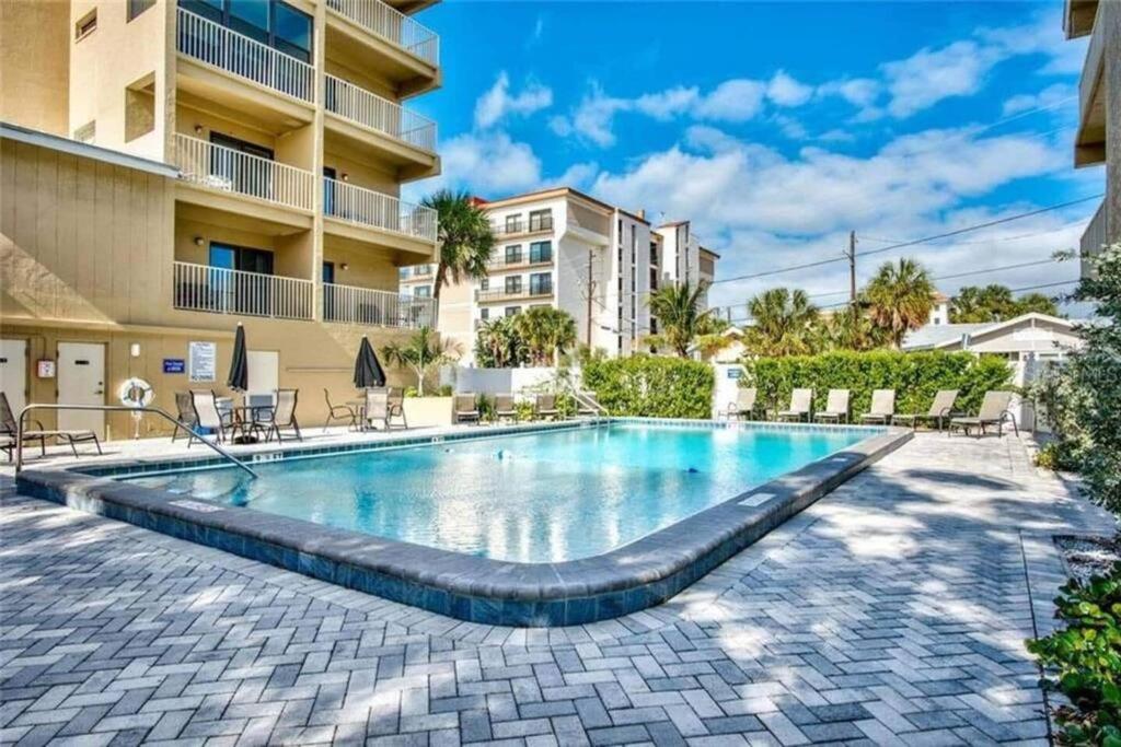 Coastal Condo Amazing Location! 50 Steps to the Beach view 4