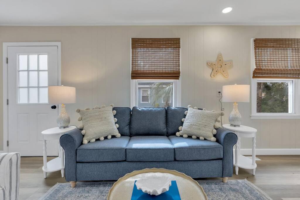 Coastal 3BD Bungalow One Block from Scenic Walkway view 5