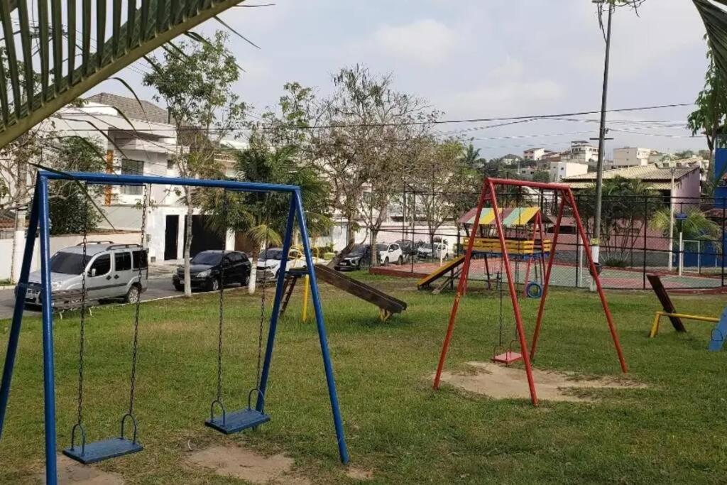 Piscina Churrasqueira e paz Casa de Campo da Jeanne em Campo Grande, Rio de Janeiro