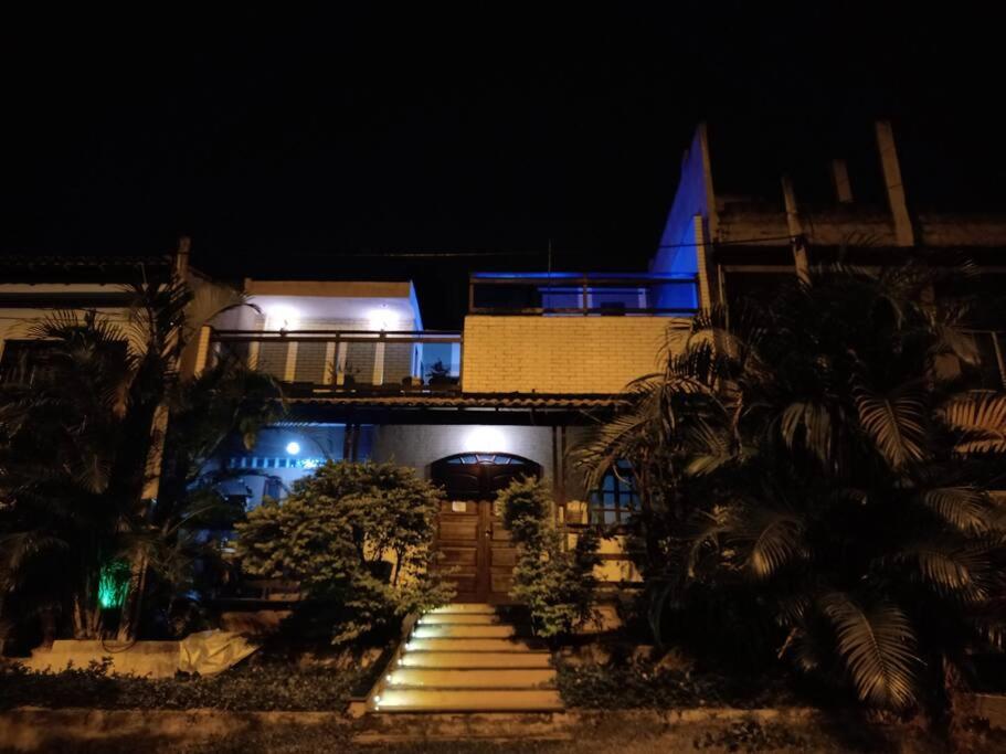 Piscina Churrasqueira e paz Casa de Campo da Jeanne em Campo Grande, Rio de Janeiro