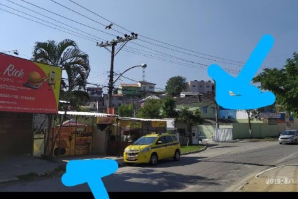 Piscina Churrasqueira e paz Casa de Campo da Jeanne em Campo Grande, Rio de Janeiro